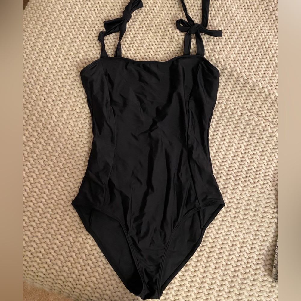 SHEIN small swimsuit